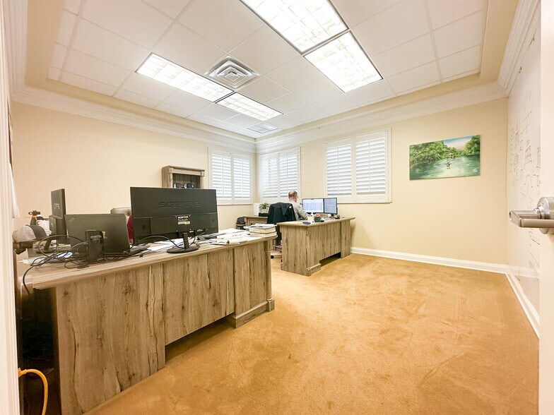 More Photos Of 2117-2123 Harden Blvd, Lakeland Office For Lease