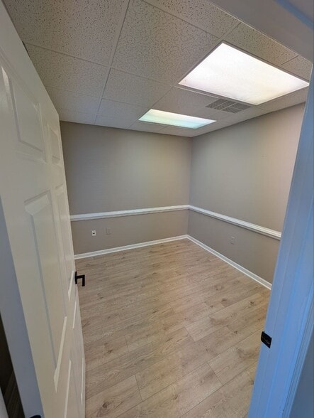More Photos Of 10021 Park Cedar Dr, Charlotte Medical For Lease