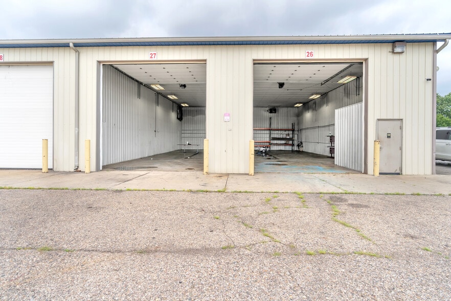 More Photos Of , Elkhart Unknown For Sale