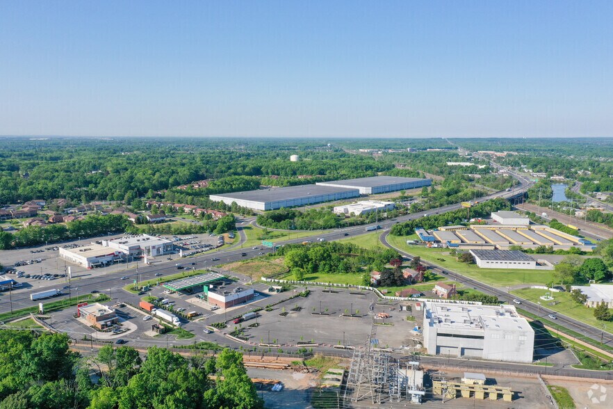 More Photos Of 1460 Livingston Ave, North Brunswick Warehouse For Lease