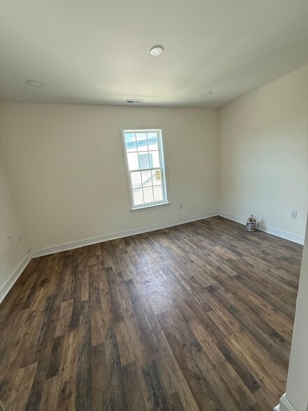 More Photos Of 2810 Hillsborough Rd, Durham Office For Lease