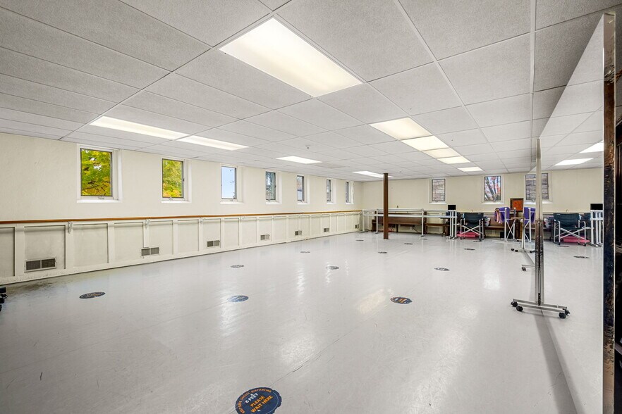 More Photos Of 32 Lowell St, Reading Religious Facility For Sale