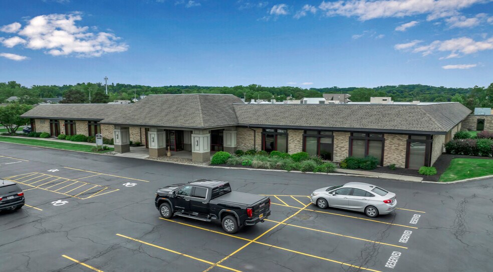 More Photos Of 250 Cross Keys Office Park, Fairport Unknown For Lease