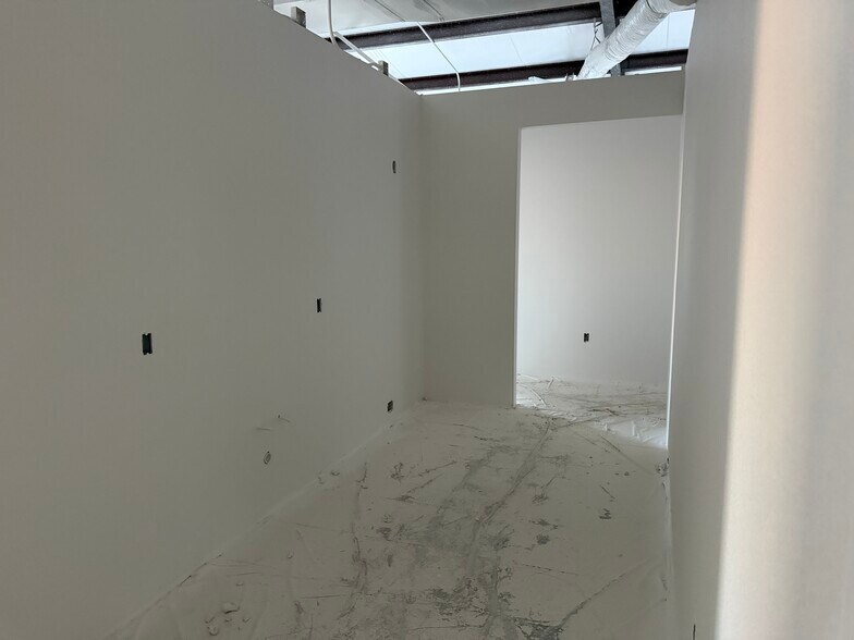 More Photos Of 4728 TX-18, Monahans Warehouse For Sale