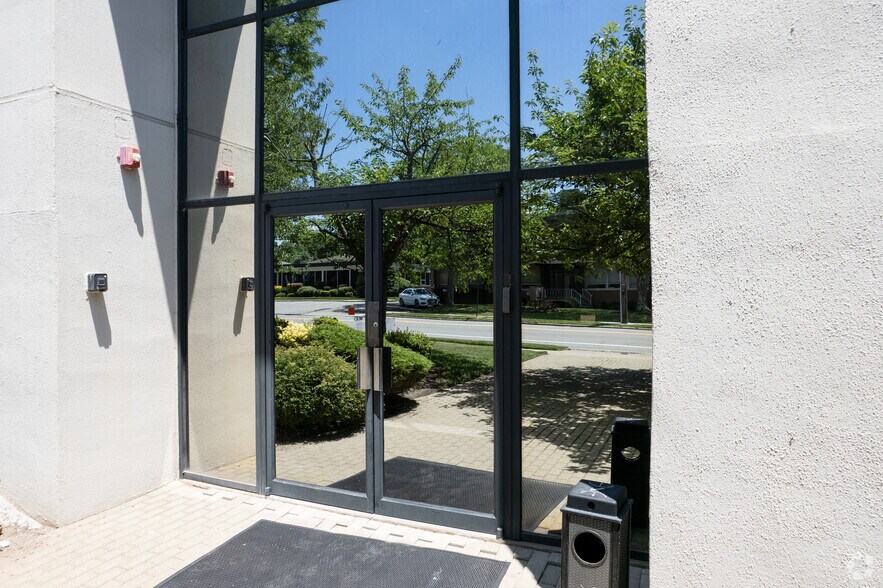 More Photos Of 619 E Palisade Ave, Englewood Cliffs Office For Lease