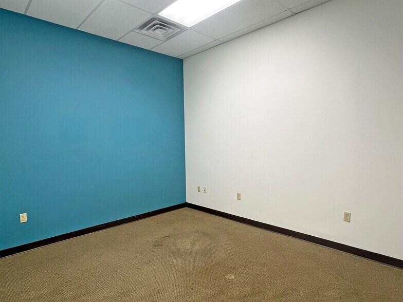 More Photos Of 2421 Asbury Rd, Erie Unknown For Lease