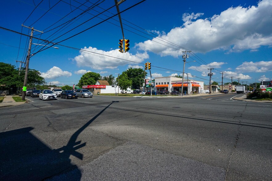 More Photos Of 987-989 Atlantic Ave, Baldwin Storefront For Sale