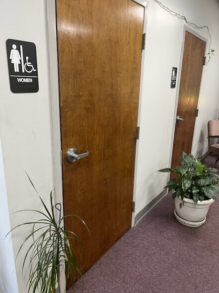 More Photos Of 1469 Old Salem Rd, Conyers Auto Repair For Sale