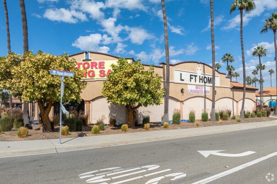 More Photos Of 2801 Paseo Mercado, Oxnard Freestanding For Sale