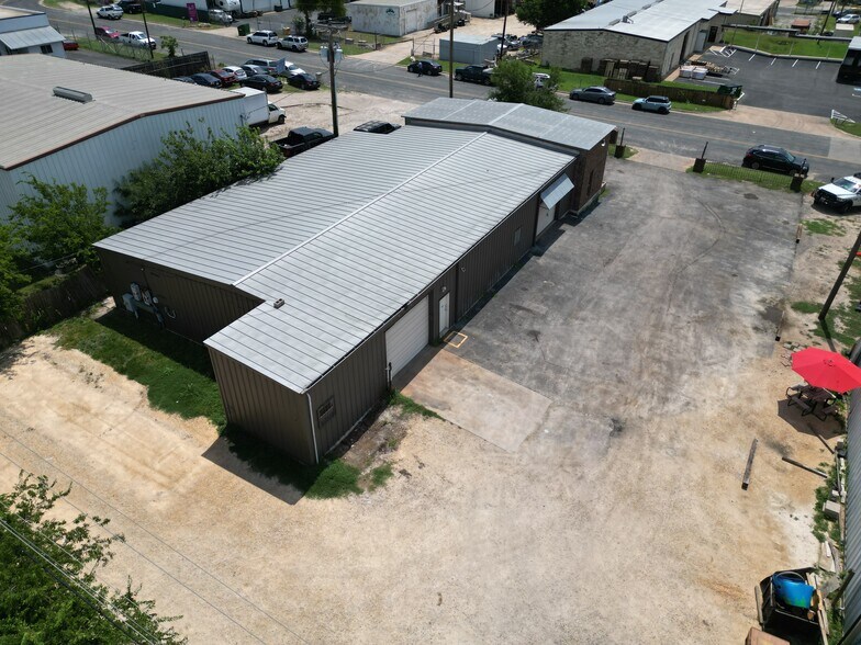 More Photos Of 13804 Dragline Dr, Austin Warehouse For Sale