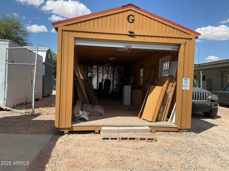More Photos Of 15395 S Sunland Gin Rd, Arizona City Warehouse For Sale