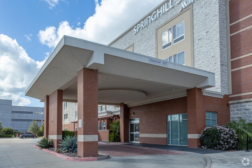 More Photos Of 13434 Southwest Fwy, Sugar Land Hotel For Sale