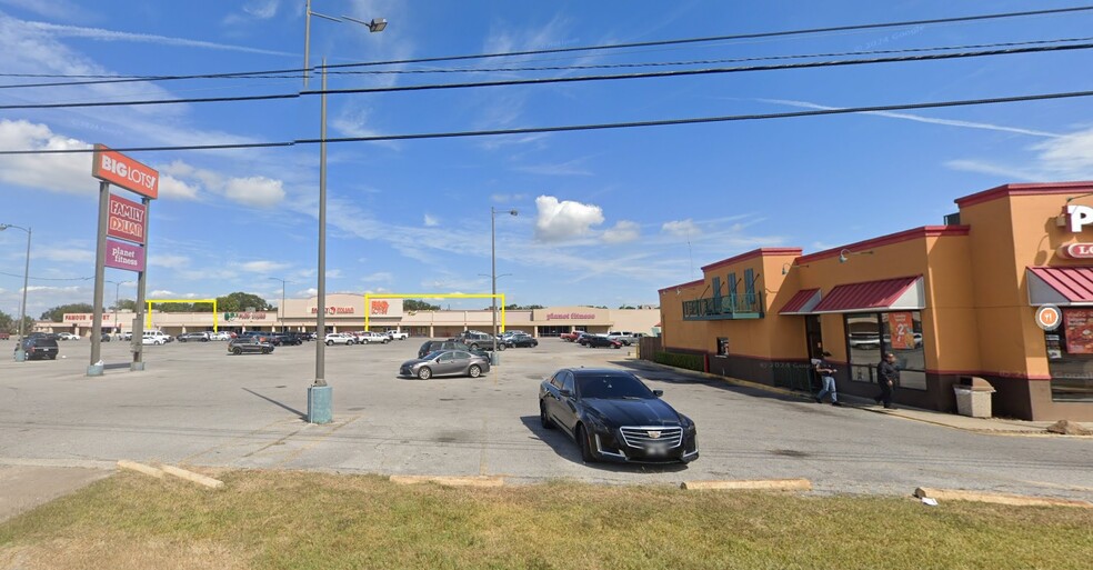 Primary Photo Of 4900-5180 Twin City Hwy, Groves Unknown For Lease