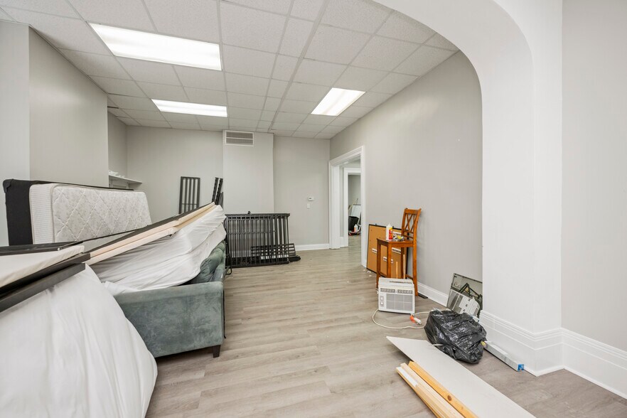 More Photos Of 217-221 S Main St, Cynthiana Apartments For Sale