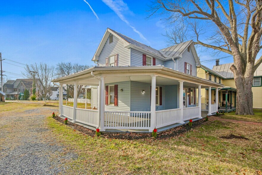 More Photos Of 122 E Main St, Stevensville Office For Sale