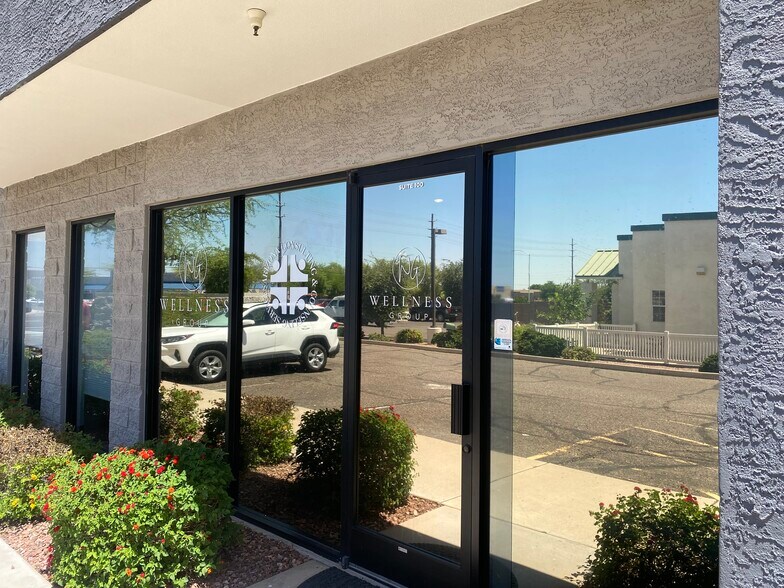 More Photos Of 8263 W Thunderbird Rd, Peoria Office For Lease