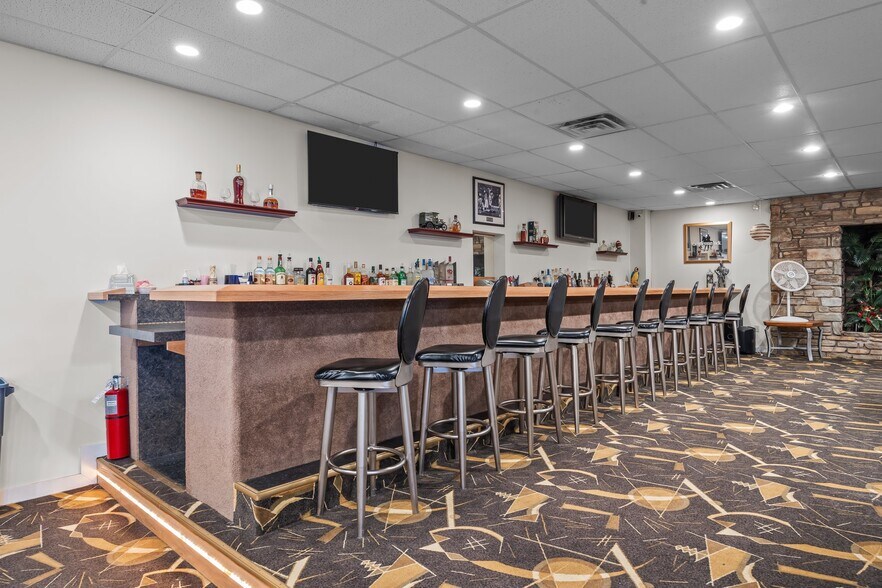 More Photos Of 209 Shewell Ave, Doylestown Restaurant For Sale