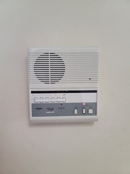 More Photos Of 76-09 Queens Blvd, Elmhurst Office For Lease