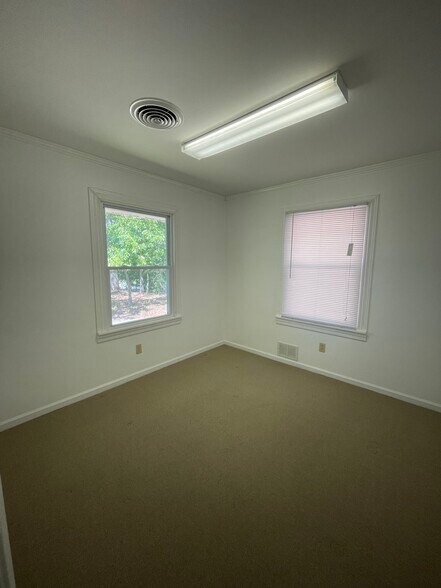 More Photos Of 203 N Hamilton St, Williamston Medical For Sale