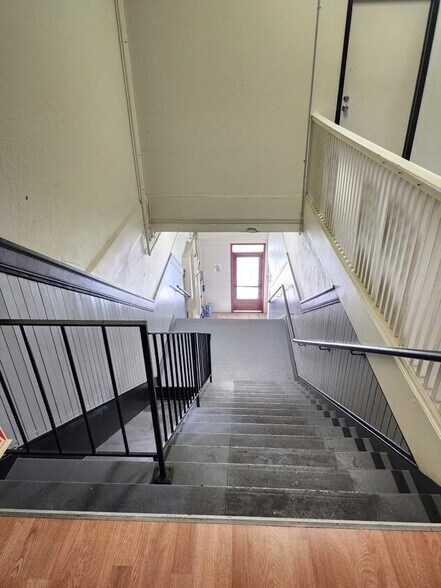 More Photos Of 2319 Santa Clara Ave, Alameda Storefront Retail Office For Lease