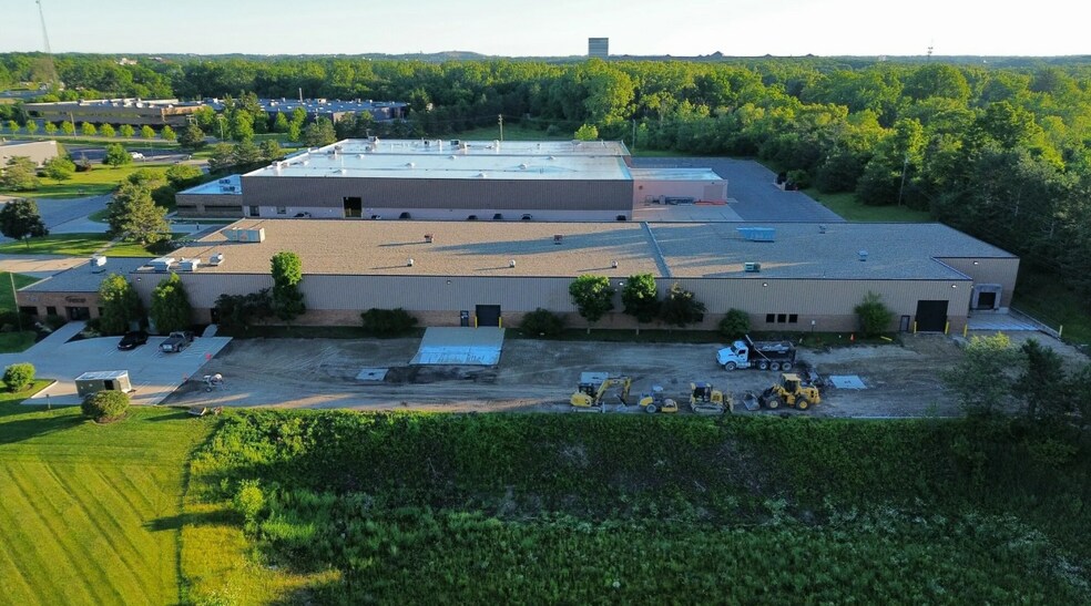 More Photos Of 244 Rex Blvd, Auburn Hills Warehouse For Sale