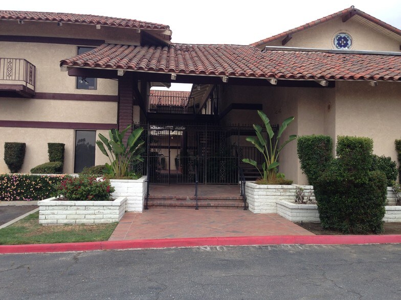 More Photos Of 16689 Foothill Blvd, Fontana Office For Lease