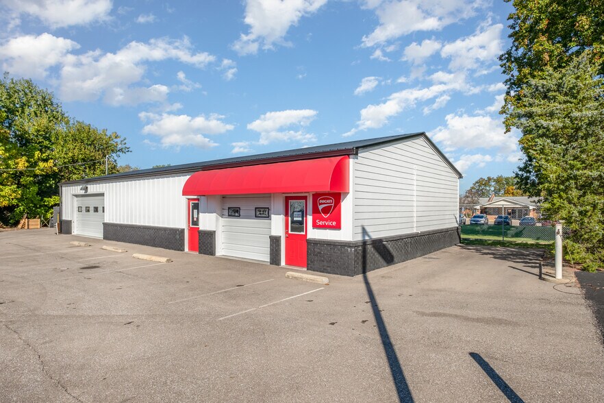 More Photos Of 944 State Route 28, Milford Auto Repair For Sale