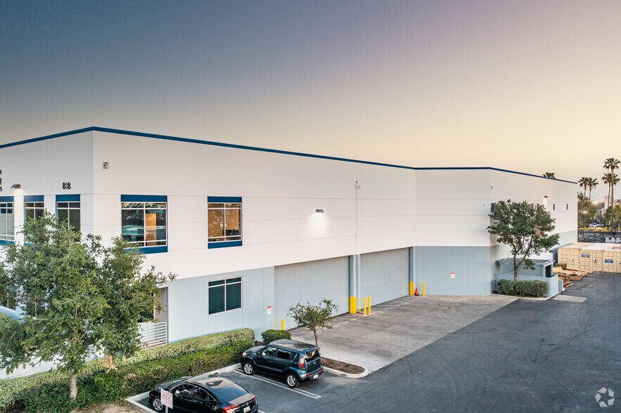 More Photos Of 888 W Crowther Ave, Placentia Manufacturing For Sale