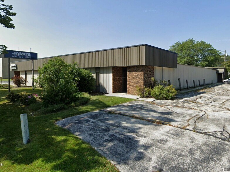More Photos Of 1406 N 25th St, Sheboygan Warehouse For Lease