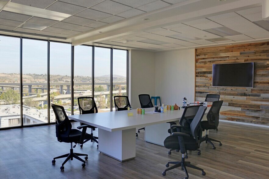 More Photos Of 2815 Camino del Rio S, San Diego Office For Sale