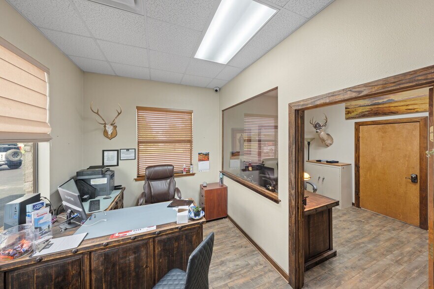 More Photos Of 1903 Junction Hwy, Kerrville Auto Repair For Sale