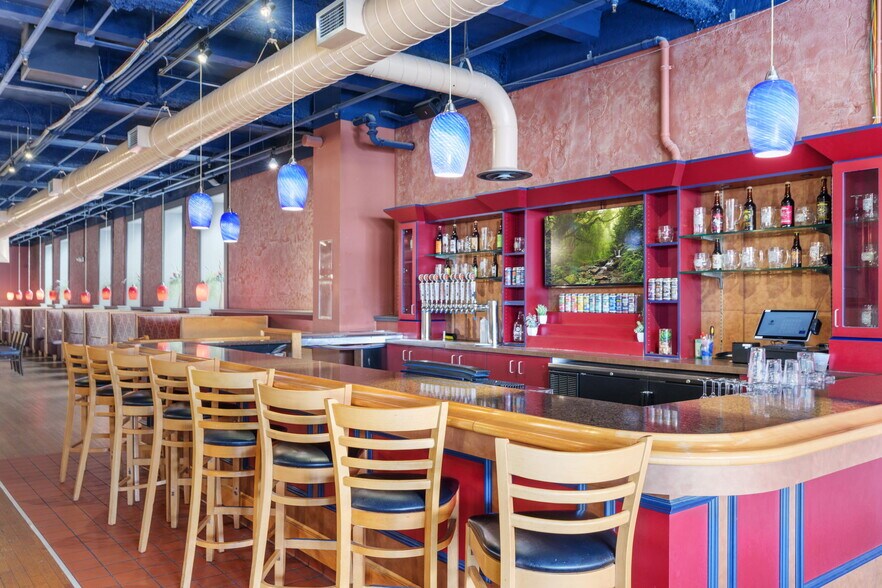 More Photos Of 812-814 W Hamilton St, Allentown Loft Creative Space For Sale