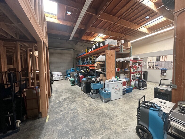 More Photos Of 2780 La Mirada Dr, Vista Warehouse For Lease