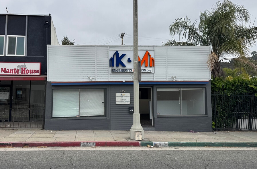 Primary Photo Of 6854 Foothill Blvd, Tujunga Freestanding For Lease