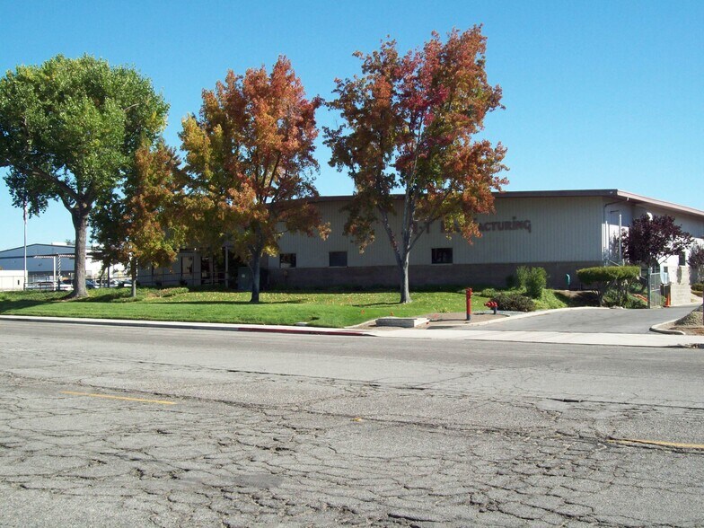 Primary Photo Of 1610 Commerce Way, Paso Robles Warehouse For Sale