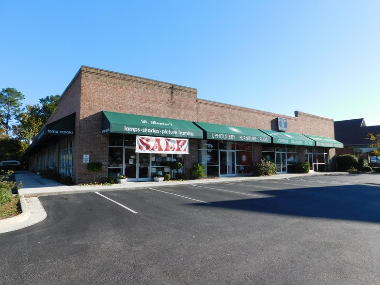 More Photos Of 4107-4113 Oleander Dr, Wilmington Unknown For Lease