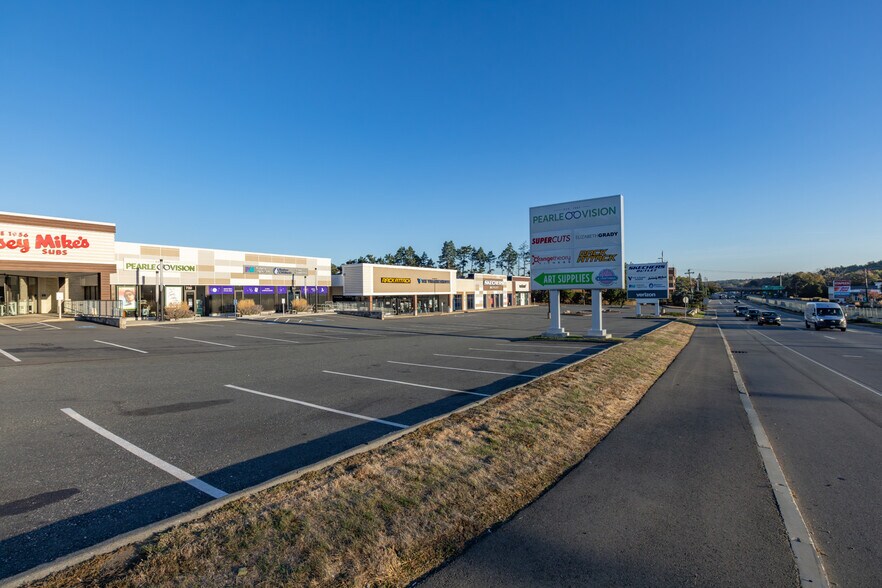 More Photos Of 723-759 Broadway, Saugus Unknown For Lease