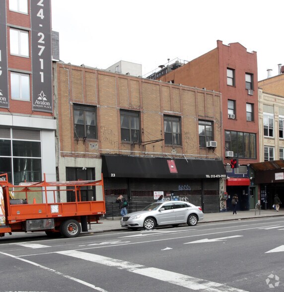 More Photos Of 23-27 2nd Ave, New York Storefront Retail Office For Lease