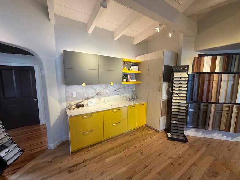 More Photos Of 3373-3375 Mount Diablo Blvd, Lafayette Loft Creative Space For Sale