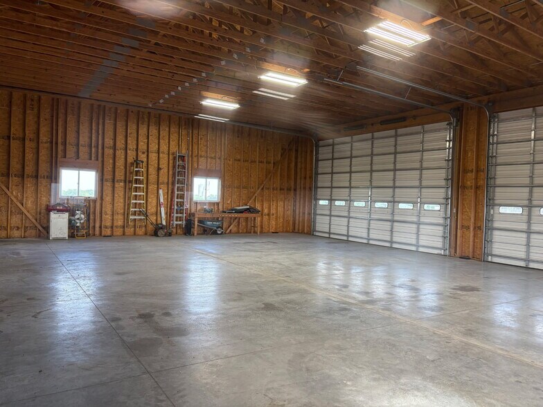 More Photos Of 402 W K St, Mc Cool Junction Industrial For Sale
