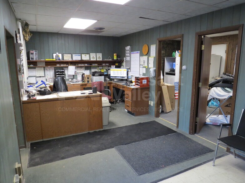 More Photos Of 6284 Manchester Rd, Clinton Auto Repair For Sale