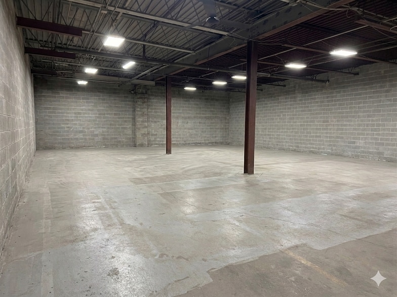 More Photos Of 75 Research Dr, Stamford Manufacturing For Lease