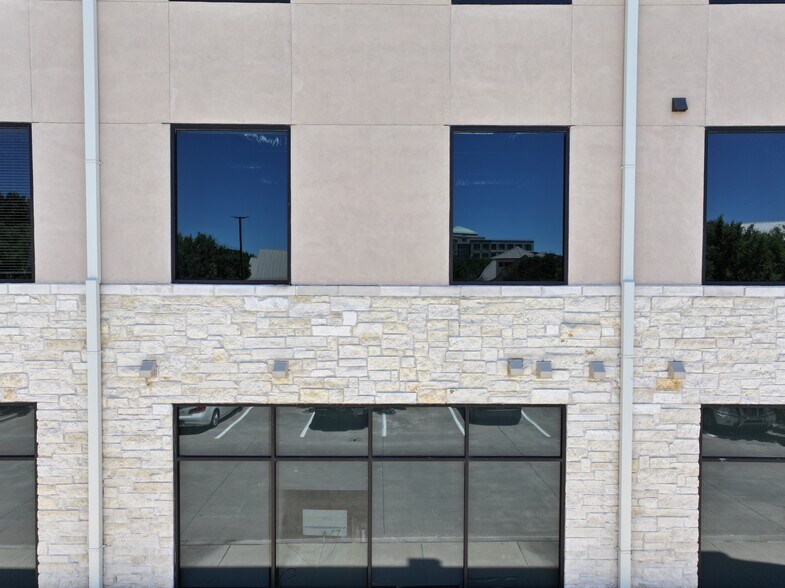 More Photos Of 5060 Tennyson Pky, Plano Medical For Lease