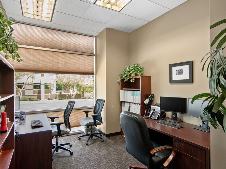 More Photos Of 6950 E Chauncey Ln, Phoenix Medical For Lease