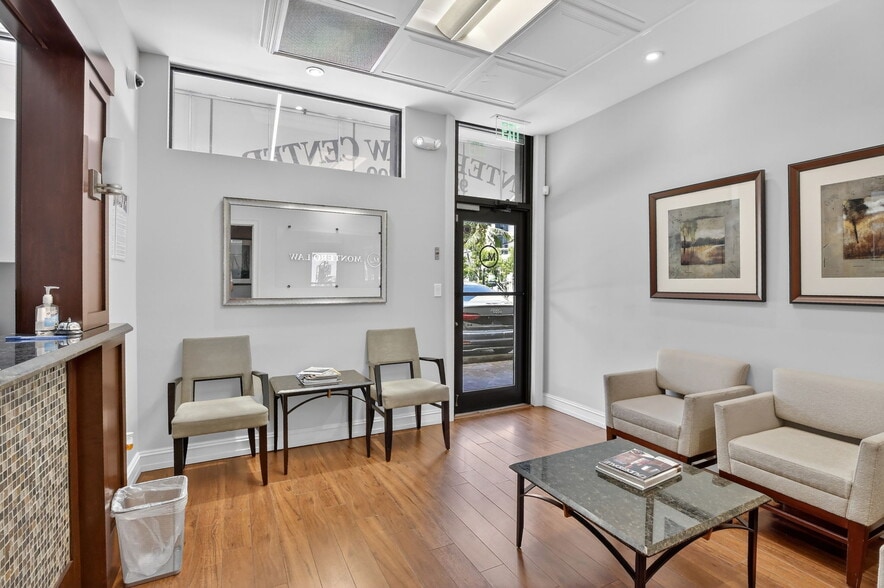 More Photos Of 100 SE 6th St, Fort Lauderdale Office For Lease