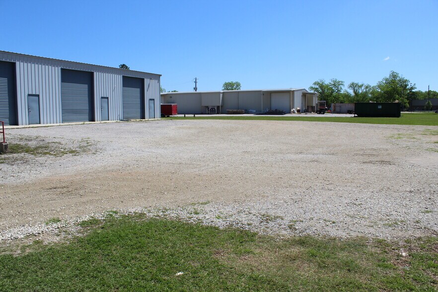 More Photos Of 8386 Jonesboro Rd, Daphne Warehouse For Lease