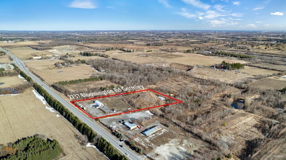 More Photos Of 2737 Bloomington Rd, Whitchurch-Stouffville Garden Center For Sale