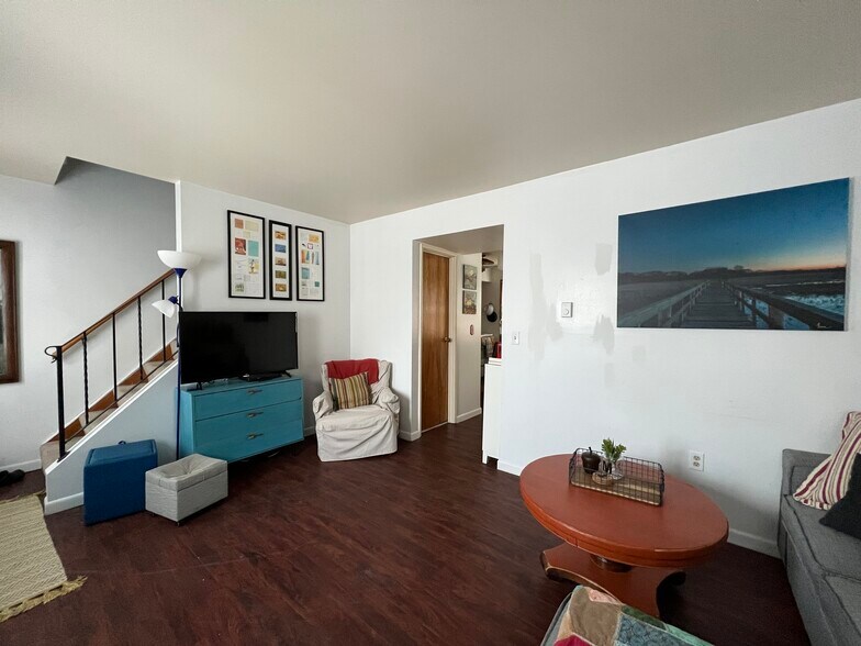 More Photos Of 726 S Huron St, Cheboygan Apartments For Sale