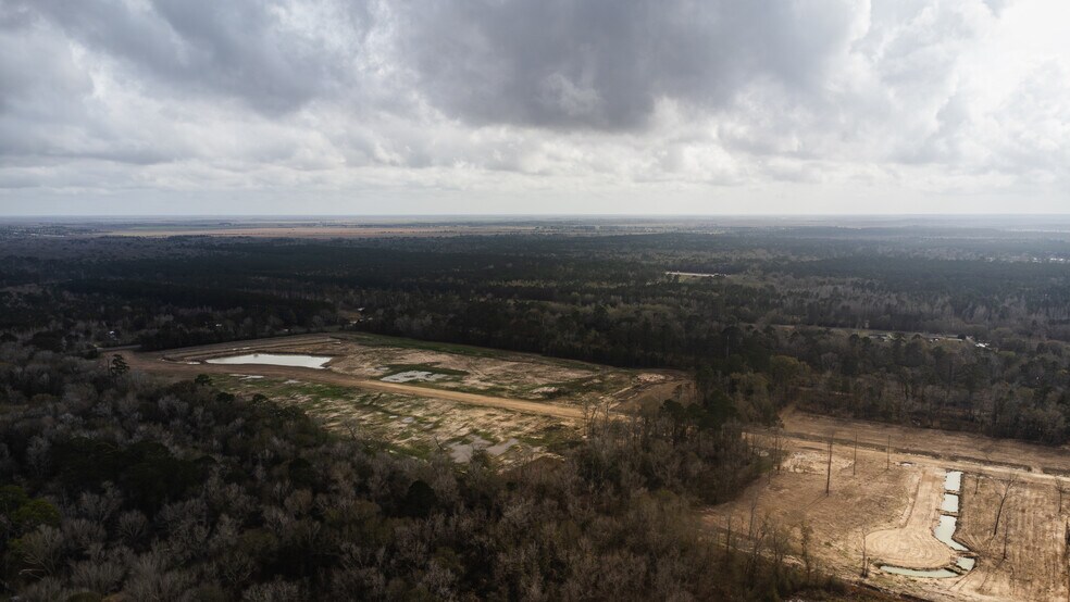 More Photos Of Highway 61, Hankamer Land For Sale