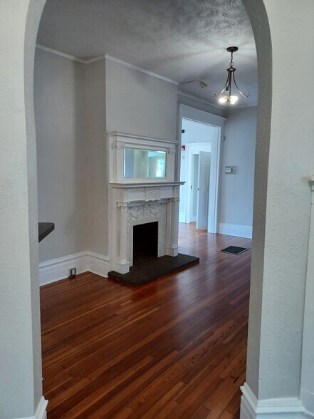 More Photos Of 1830 N Pearl St, Jacksonville Office Residential For Lease